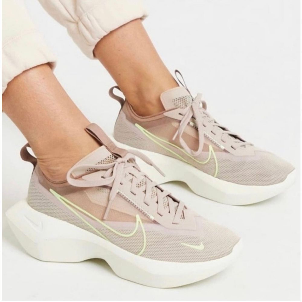Nike Vista Light Fossil Stone Translucent Neon Green Swoosh Ripstop Mesh Sz 8.5